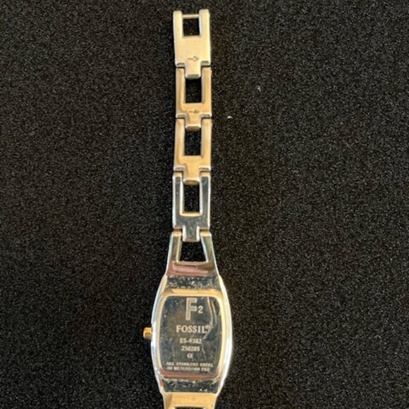 FOSSIL | F2 Two-Tone Bracelet Watch-NEW Battery - Picture 5 of 10